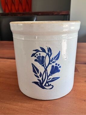 VTG Salt Glaze Butter 7.5” Crock Farmhouse Kitchen Blue Floral Stoneware Pot Jar